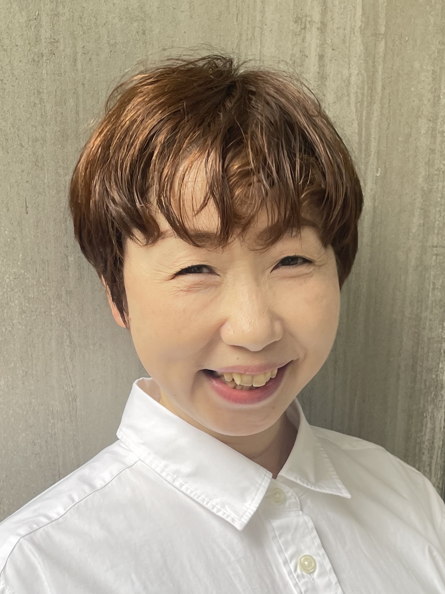 秋元里江子の顔写真